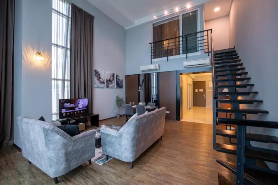Loft Pano Seaview Suite 2 Bedroom By The Only Bnb Jelutong Εξωτερικό φωτογραφία